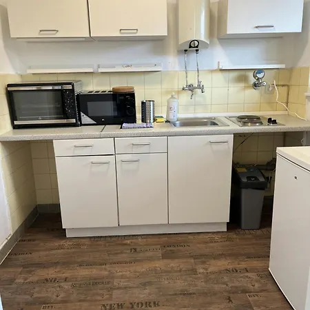 Praktisches Studio-apartment Mit 2 Betten In